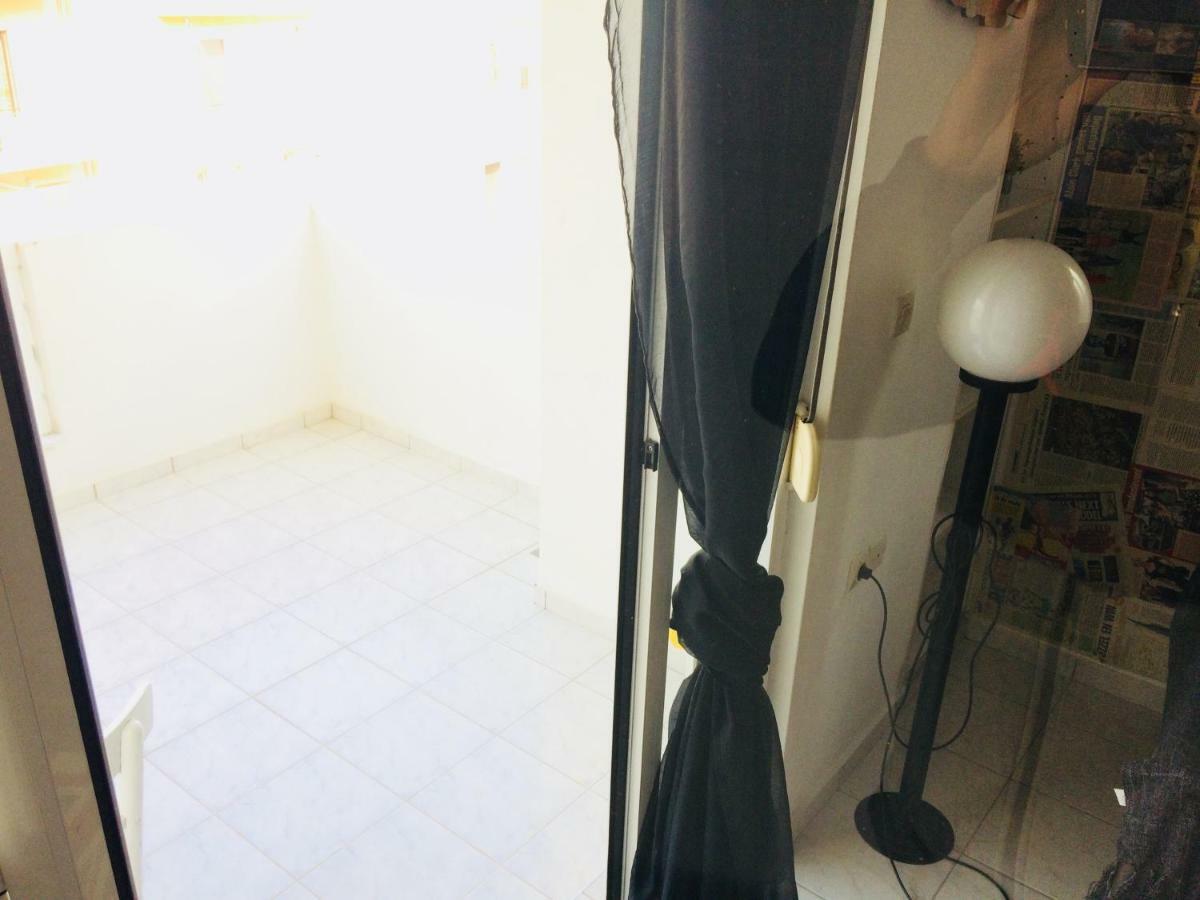 Korona Βeach Αpartments Apartment Ретимно Екстериор снимка
